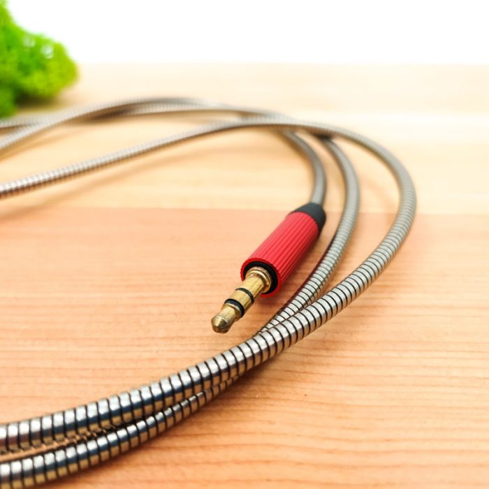 Металлический усиленый аудио кабель 3.5mm AUX 1,5m