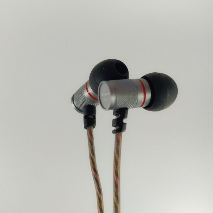 Наушники Awei ES-660i вакуумные