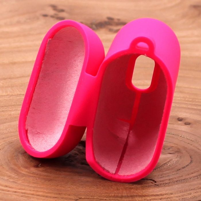 Оригинальный матовый чехол Silicone Case для AirPods Original Assembly Raspberry