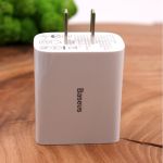 Сетевое зарядное устройство 2USB/18W QC3.0 Baseus ccfs-q01