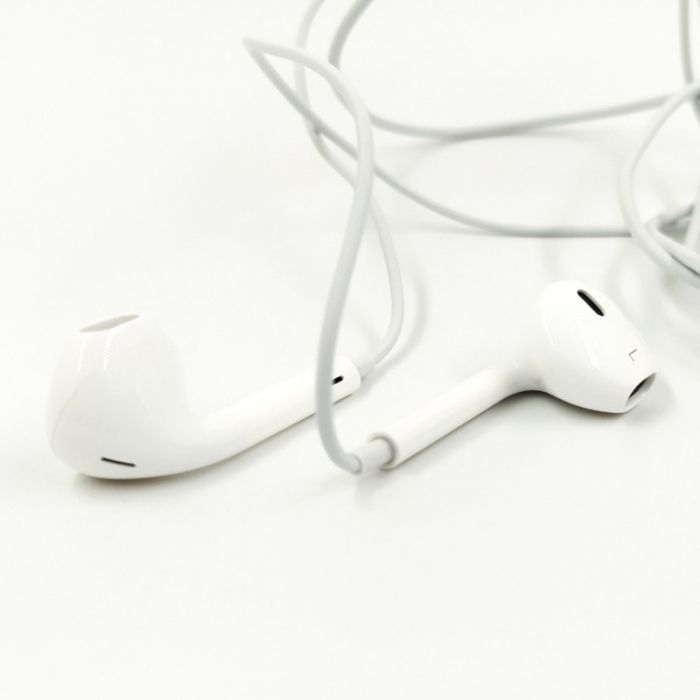 Наушники iPhone EarPods Lightning